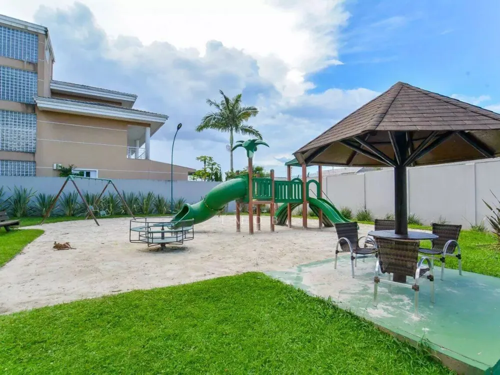 Playground — área infantil ao ar livre